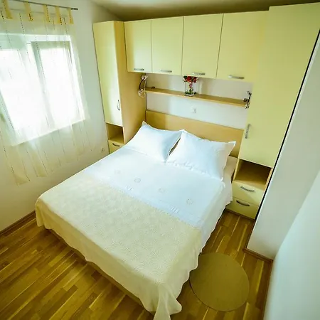 Apartament Dirsi Trogir